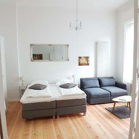 Lang Re By Rockchair Apartments L Superhost Status L 2 Bedrooms Boxspringbeds In City Center - Cozy Family & Business Flair Welcomes You! Berlin Eksteriør billede