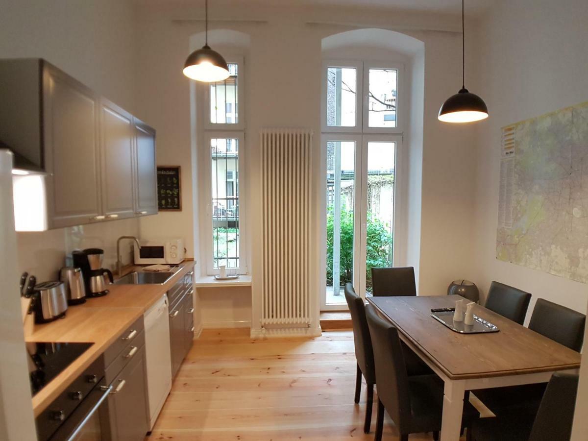 Lang Re By Rockchair Apartments L Superhost Status L 2 Bedrooms Boxspringbeds In City Center - Cozy Family & Business Flair Welcomes You! Berlin Eksteriør billede