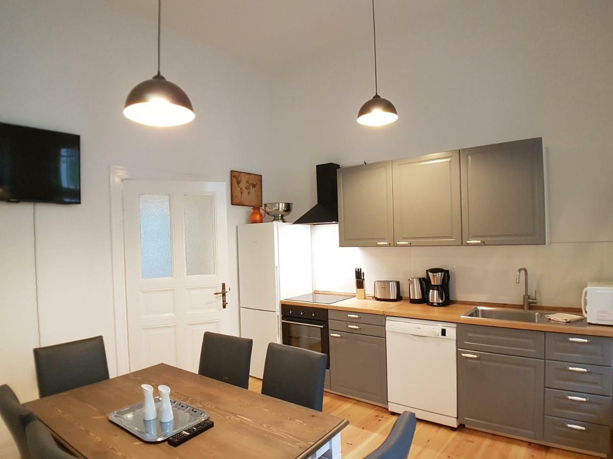 Lang Re By Rockchair Apartments L Superhost Status L 2 Bedrooms Boxspringbeds In City Center - Cozy Family & Business Flair Welcomes You! Berlin Eksteriør billede