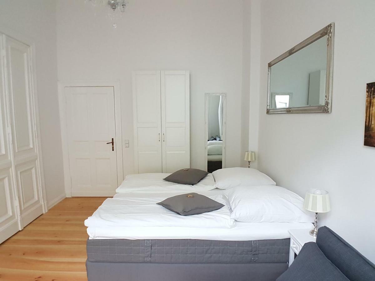 Lang Re By Rockchair Apartments L Superhost Status L 2 Bedrooms Boxspringbeds In City Center - Cozy Family & Business Flair Welcomes You! Berlin Eksteriør billede